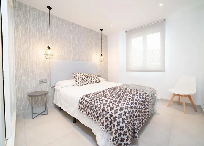 Modern 2 Bedroom Apartment, With Sea Views, In Playas Del Duque - Puerto Banus Apartament