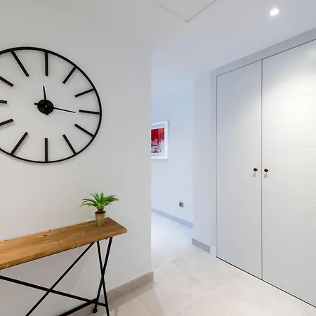 شقة Modern 2 Bedroom Apartment, With Sea Views, In Playas Del Duque - Puerto Banus *