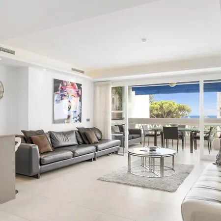 Modern 2 Bedroom Apartment, With Sea Views, In Playas Del Duque - Puerto Banús Apartamento Marbella