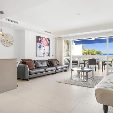 Modern 2 Bedroom Apartment, With Sea Views, In Playas Del Duque - Puerto Banús Marbella
