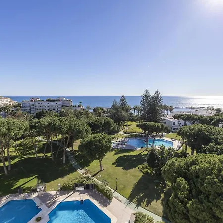 Modern 2 Bedroom Apartment, With Sea Views, In Playas Del Duque - Puerto Banús Marbella